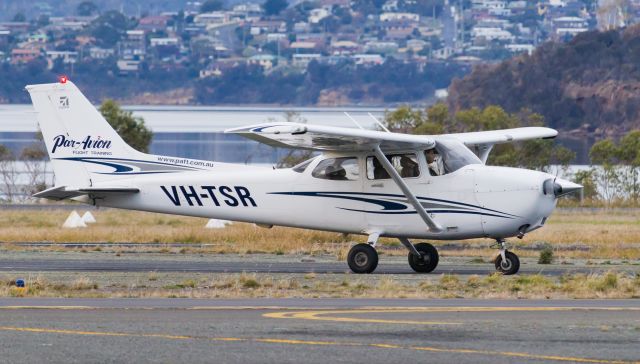 Cessna Skyhawk (VH-TSR)