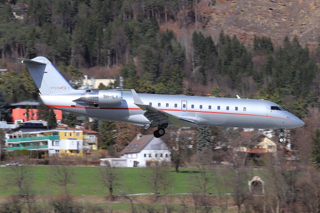 Canadair Regional Jet CRJ-200 (9H-ILY)