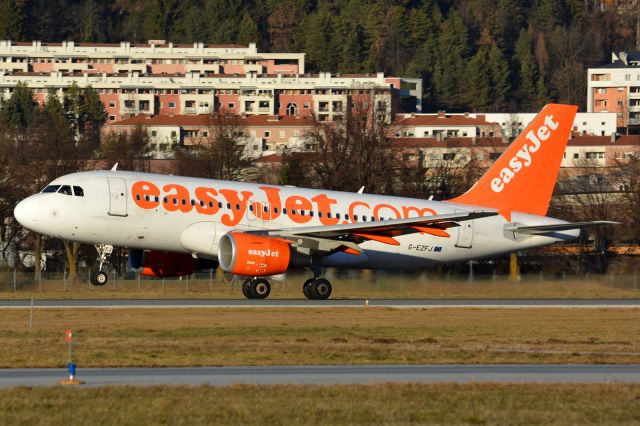 Airbus A319 (G-EZFJ)