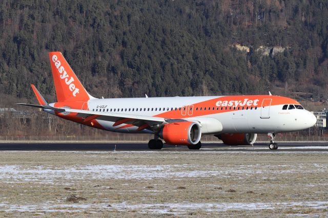 Airbus A320neo (G-UZLF)