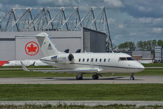 Canadair Challenger (C-FAMB)