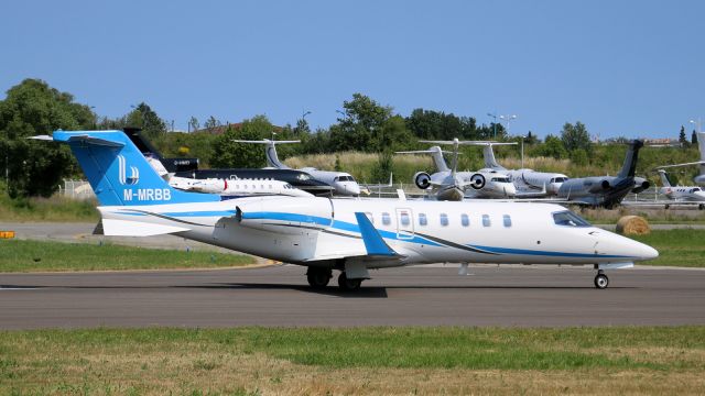 Learjet 45 (M-MRBB)