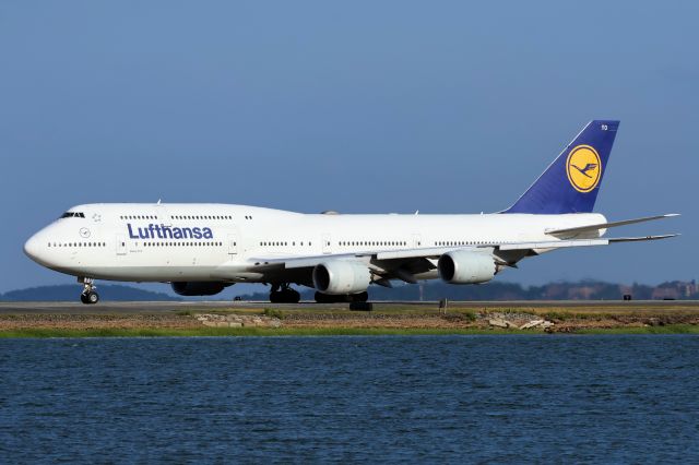 BOEING 747-8 (D-ABYO) - IAD weather diversion