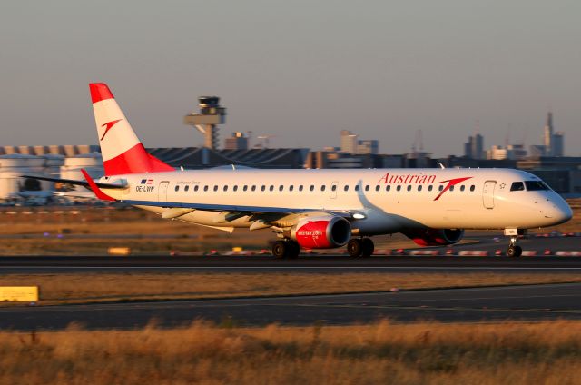 Embraer ERJ-190 (OE-LWN)