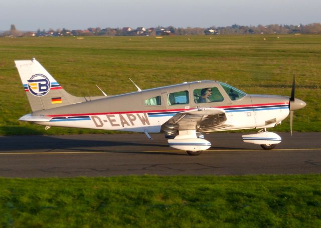 Piper Cherokee (D-EAPW)