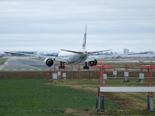 Boeing 777-200 (B-KPE)