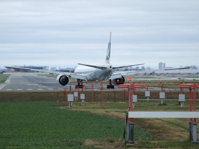 Boeing 777-200 (B-KPE)