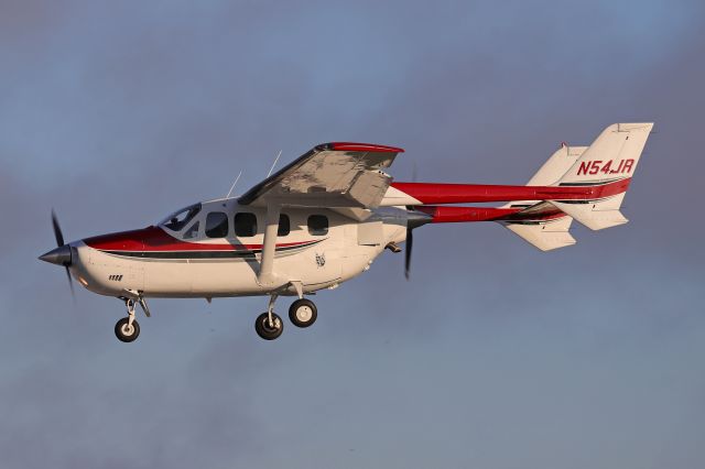 Cessna T337G Pressurized Skymaster (N54JR) - Short-Final for RWY 25 on 31 Oct 2021.