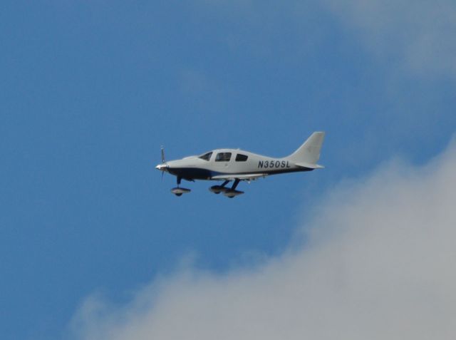 Cessna 350 (N350SL)