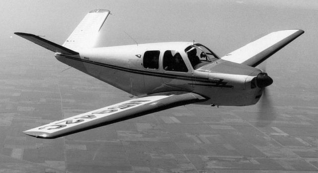 Beechcraft Bonanza (33) (N5942C)