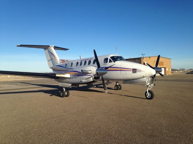 Beechcraft Super King Air 200 (C-GKHI)