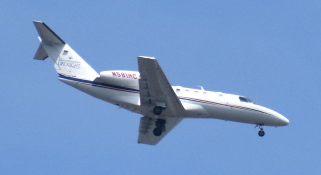 Cessna Citation CJ4 (N581HC) - In bound Runway 17