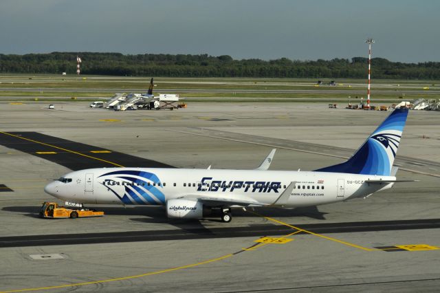 Boeing 737-700 (SU-GCZ) - EgyptAir Boeing 737-866(WL) SU-GCZ in Milan Malpensa