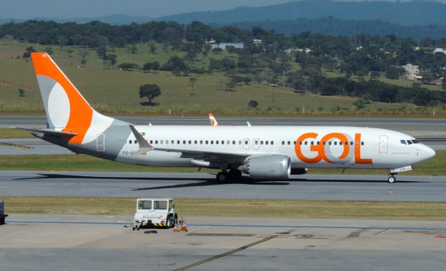 Boeing 737-800 (PS-GPB)