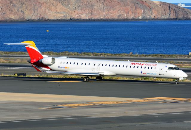 Bombardier CRJ-1000 (EC-MSB)