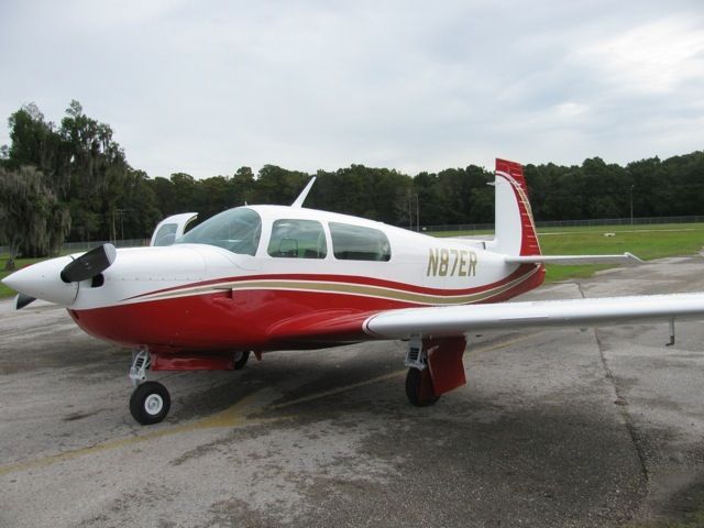 Mooney M-20 (N87ER)