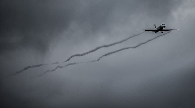 McDonnell Douglas MD-80 (N424NV) - Vapor!