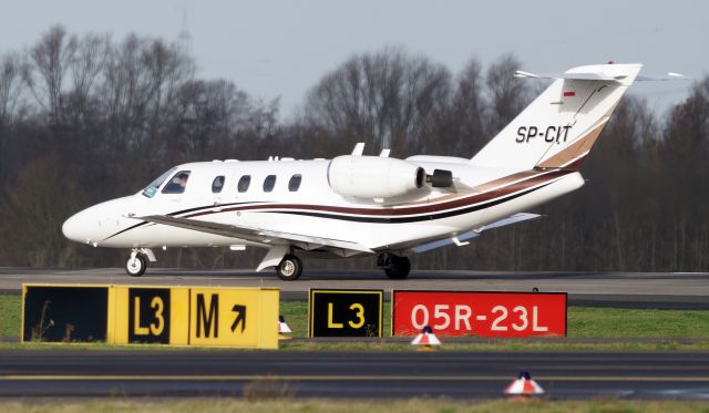 Cessna Citation CJ1 (SP-CIT) - on position RWY23L at EDDL/DUS