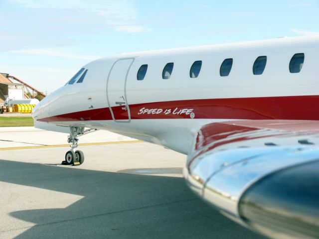 Cessna Citation X (N585T)