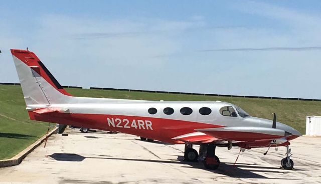Cessna 340 (N224RR) - Uh-oh! Been there, done that, I'm sorry to say.