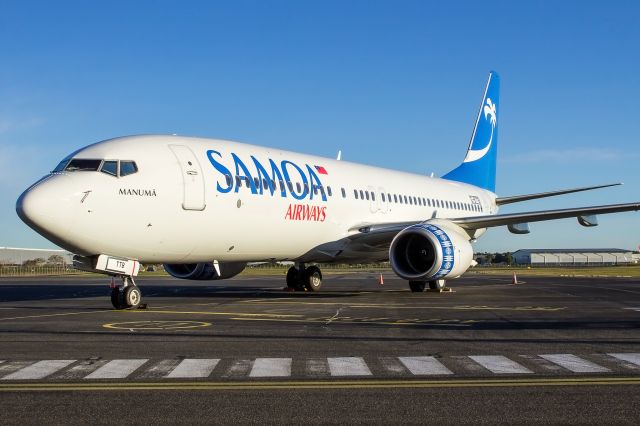 Boeing 737-800 (2-BTTB)