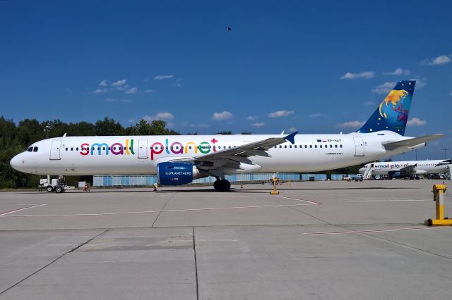 Airbus A321 (SP-HAY)