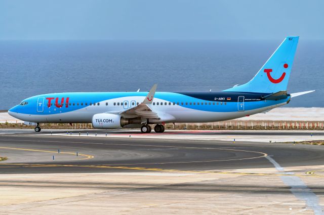 Boeing 737-800 (D-ABKI)