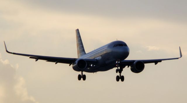 Airbus A319 (N8031M)