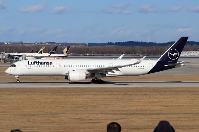 Airbus A350-900 (D-AIXM)