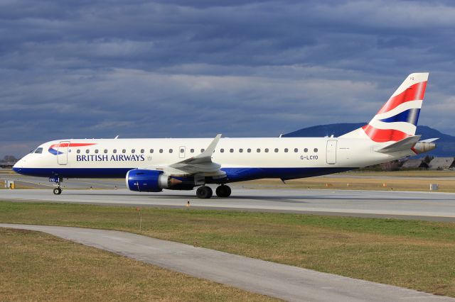 Embraer ERJ-190 (G-LCYO)