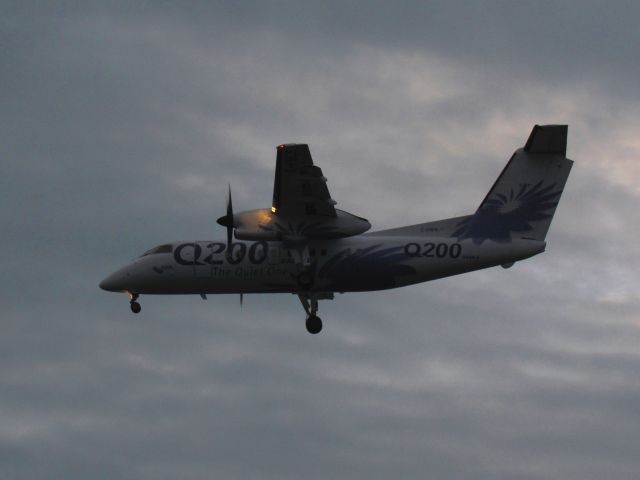 de Havilland Dash 8-200 (C-FBCS)