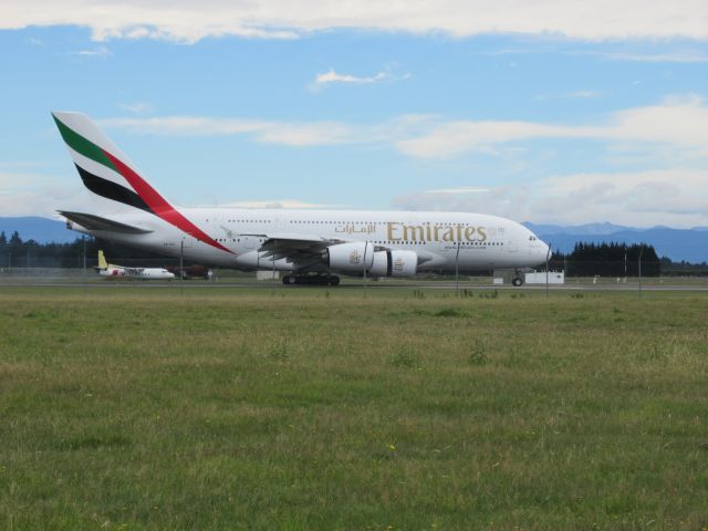 Airbus A380-800 (A6-EUI)