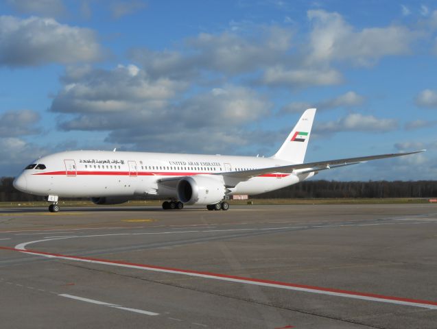 Boeing 787-8 (A6-PFC)