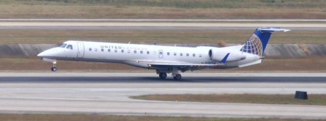 Embraer ERJ-145 (N18114)