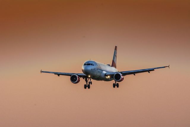 Airbus A320 (OE-LBP)