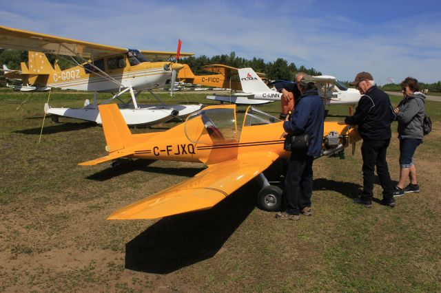 C-FJXQ — - C-FJXQ Hummelbird RVA-Aéroport du lac à la Tortue QC. CSL3 08-06-2019.