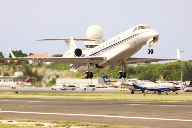 Embraer ERJ-135 (N605WG)