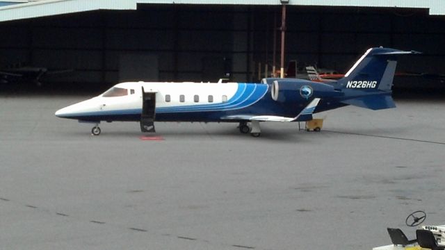 Learjet 35 (N326HG)