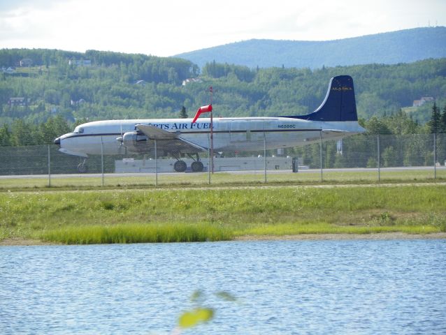 Douglas DC-6 — - Rolling
