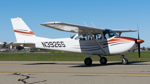 Cessna Skyhawk (N3926S)