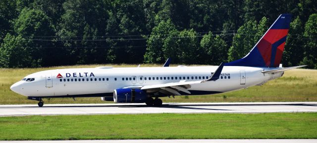 Boeing 737-800 (N3768) - From the RDU observation deck, 6/4/18.