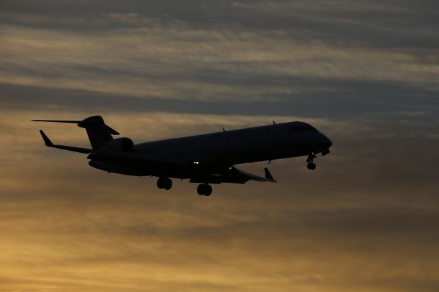 Canadair Regional Jet CRJ-700 (N770SK)