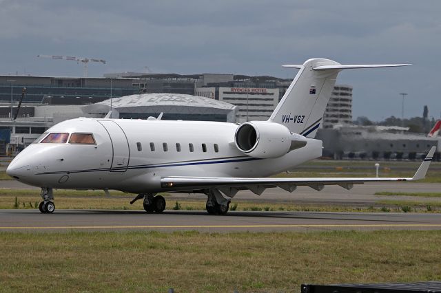Canadair Challenger (VH-VSZ) - on 2 December 2017