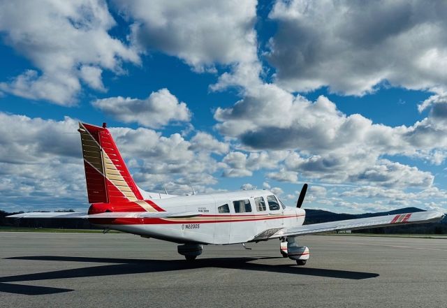 Piper Saratoga (N2200S)