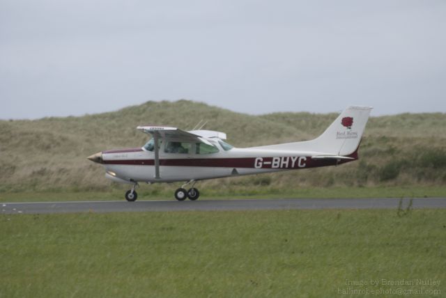 Cessna Skyhawk (G-BHYC) - Patrick Gallagher Tribute Weekend at Sligo Airport (EISG)