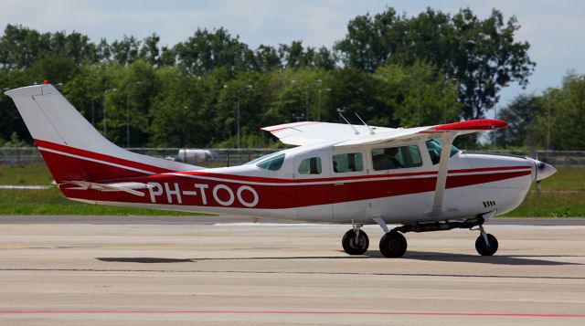 Cessna 206 Stationair (PH-TOO)