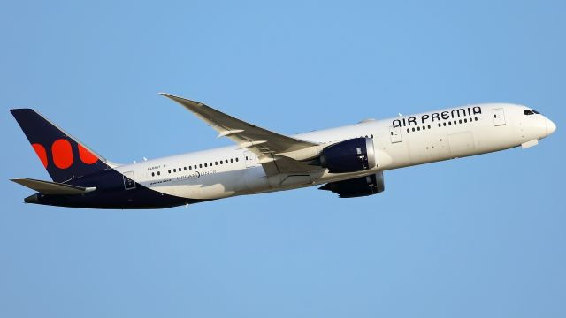 Boeing 787-9 Dreamliner (HL8517) - rwy25C 7:56 p.m. Cest
