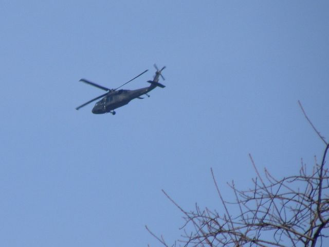 Sikorsky S-70 — - A Kentucky Army National Guard UH-60 in flight near Blue Grass Airport (KLEX)...