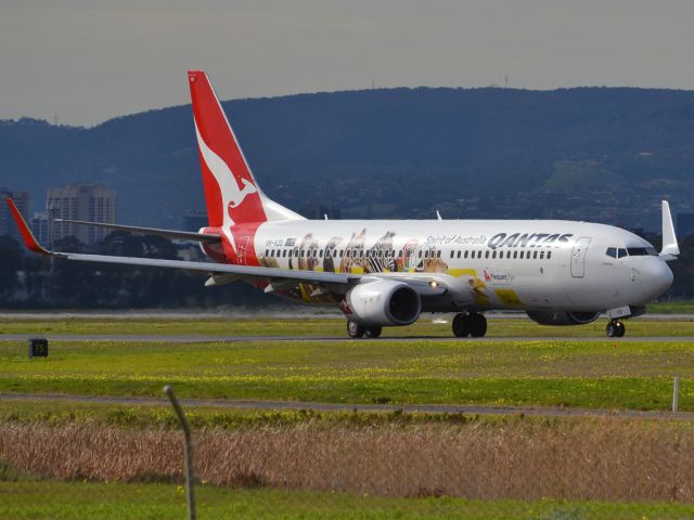 Boeing 737-800 (VH-VZD) - On taxi-way heading for take off on runway 05. Thursday 12th July 2012.