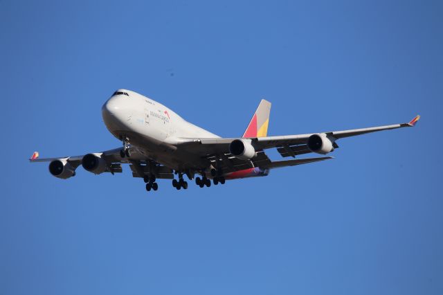 Boeing 747-400 (HL7618)